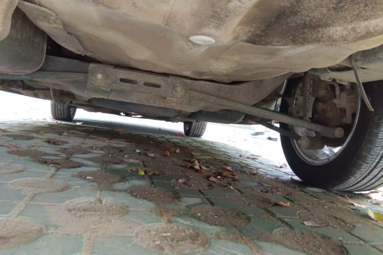 Used Buick Excelle 2011 1.6 LE-AT Chassis Rear