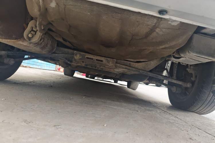 Used Buick Excelle 2011 1.6LX-AT Chassis Rear