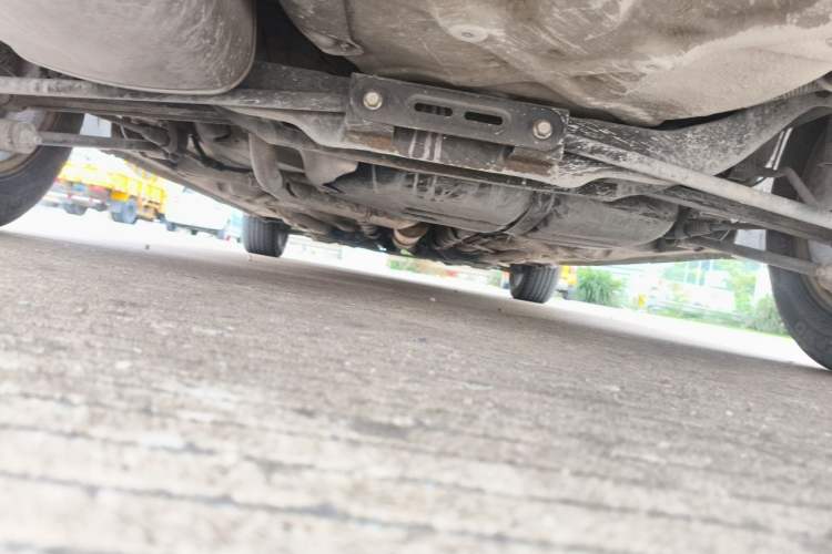 Used Buick Excelle 2011 1.6LX-AT Chassis Rear