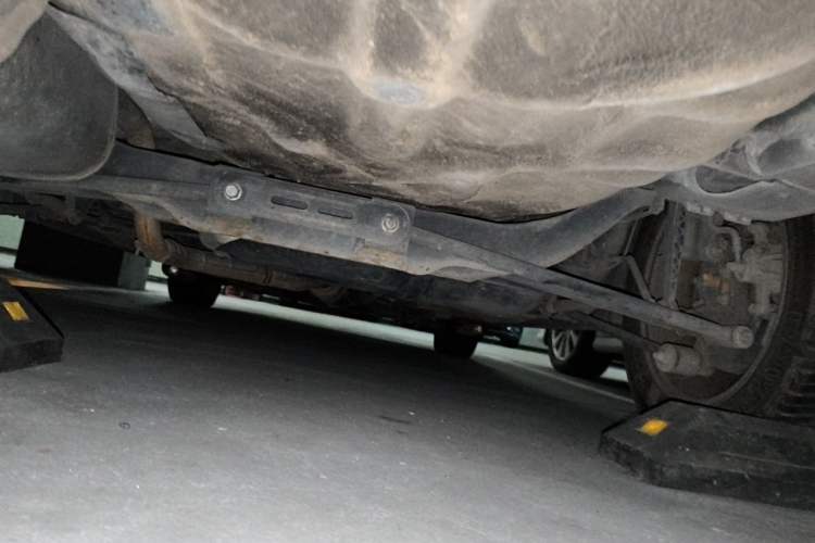Used Buick Excelle 2011 1.6 LE-MT Chassis Rear