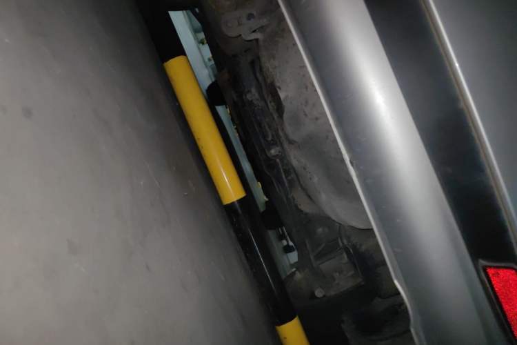 Used Buick Excelle 2011 1.6 LE-MT Chassis Rear