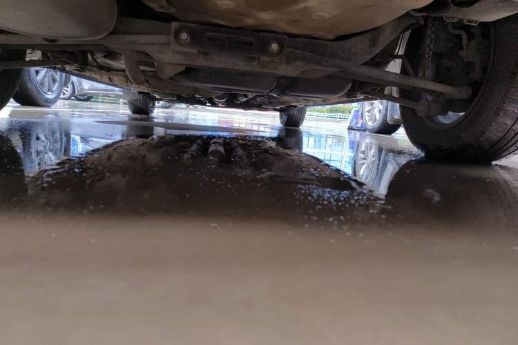 Used Buick Excelle 2011 1.6LX-AT Chassis Rear