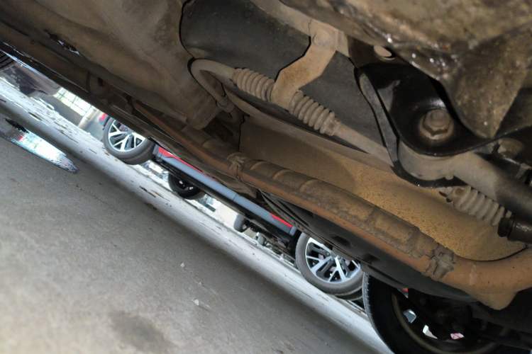 Used Buick Excelle 2011 1.6 LE-AT Chassis Rear Left