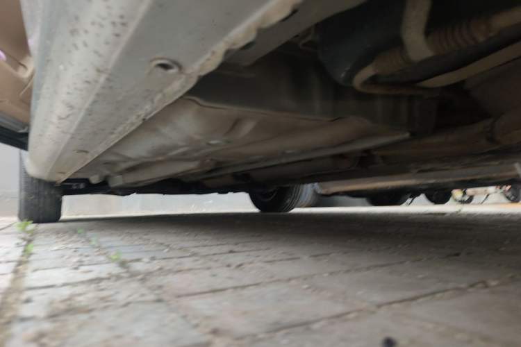 Used Buick Excelle 2011 1.6 LX-MT Chassis Rear Left