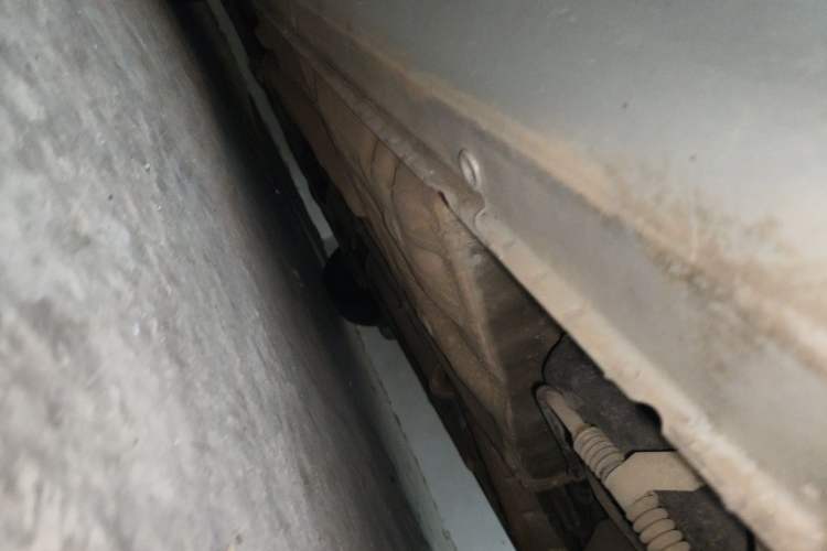 Used Buick Excelle 2011 1.6 LE-MT Chassis Rear Left