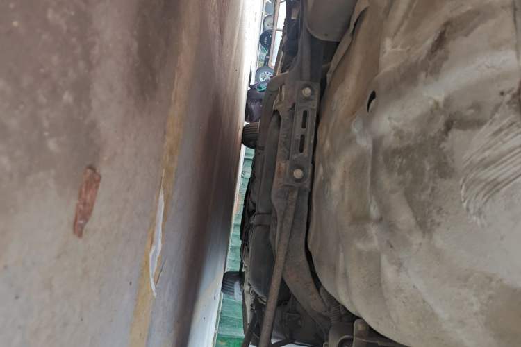 Used Buick Excelle 2011 1.6 LX-MT Chassis Rear