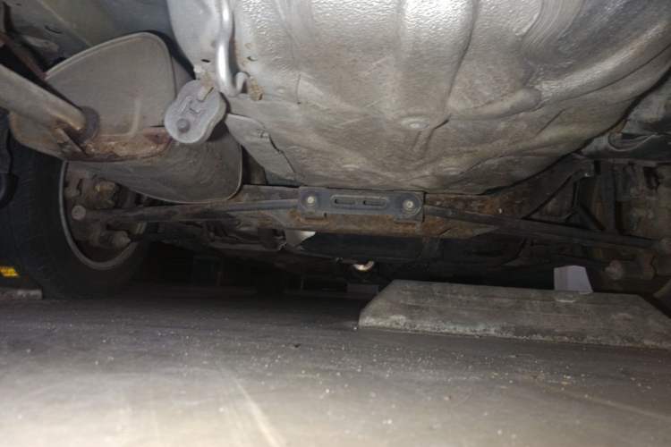 Used Buick Excelle 2011 1.6 LE-AT Chassis Rear