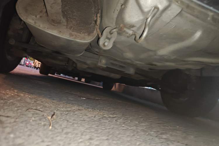 Used Buick Excelle 2011 1.6 LX-MT Chassis Rear