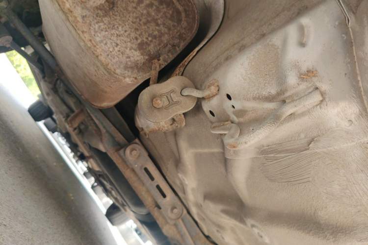 Used Buick Excelle 2011 1.6LX-AT Chassis Rear