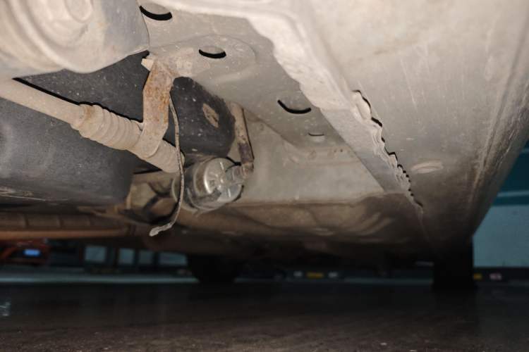 Used Buick Excelle 2011 1.6 LX-MT Chassis Rear Right