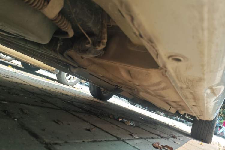 Used Buick Excelle 2011 1.6 LE-MT Chassis Rear Right