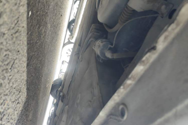 Used Buick Excelle 2011 1.6 LX-MT Chassis Rear Right