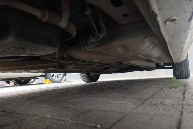 Used Buick Excelle 2011 1.6 LX-MT Chassis Rear Right