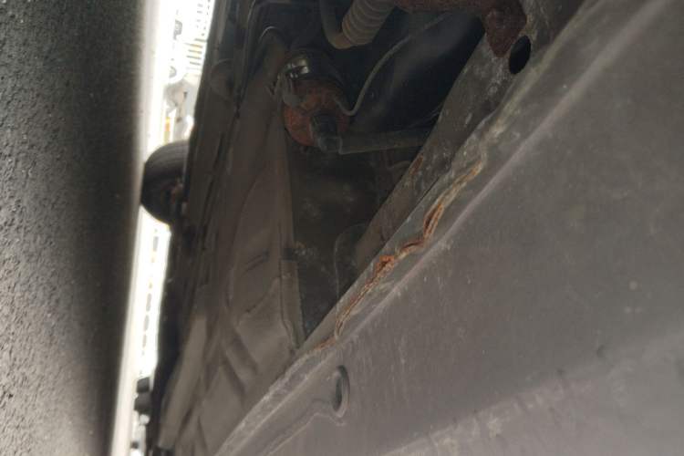 Used Buick Excelle 2011 1.6 LX-MT Chassis Rear Right