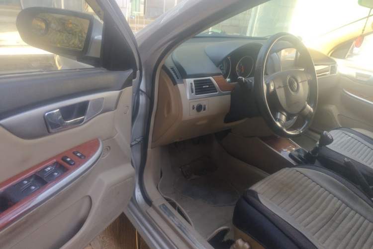 Used Buick Excelle 2011 1.6 LE-MT Driver Seat