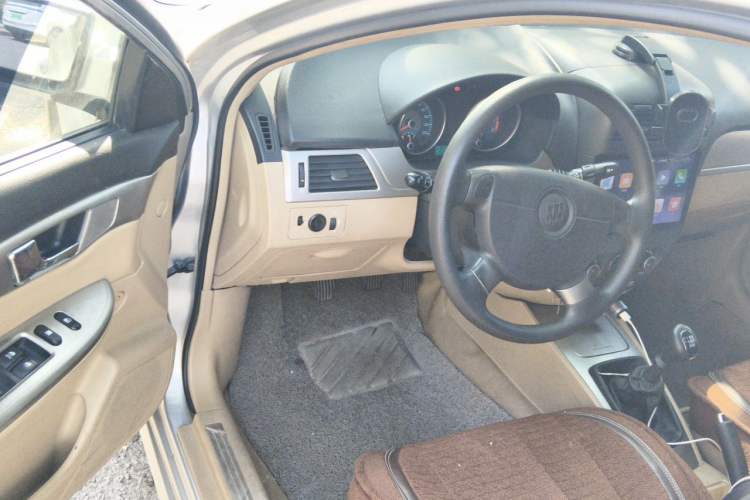 Used Buick Excelle 2011 1.6 LX-MT Driver Seat