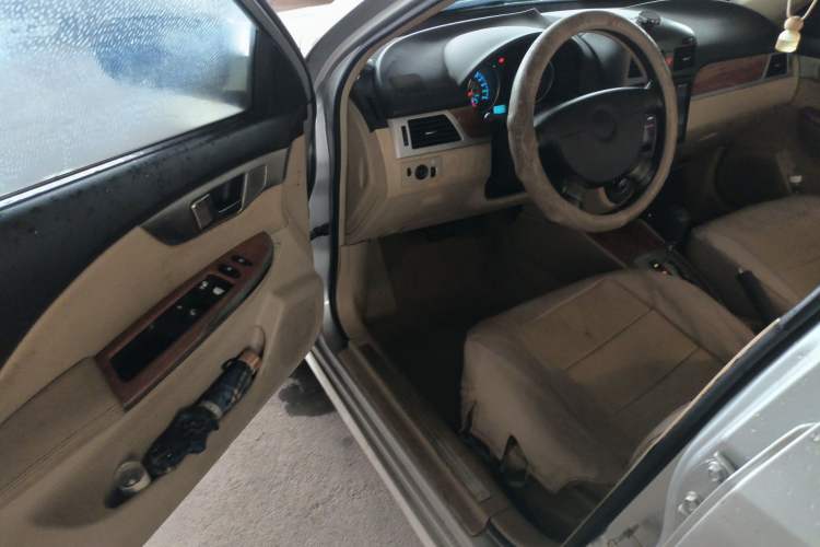 Used Buick Excelle 2011 1.6 LE-AT Driver Seat