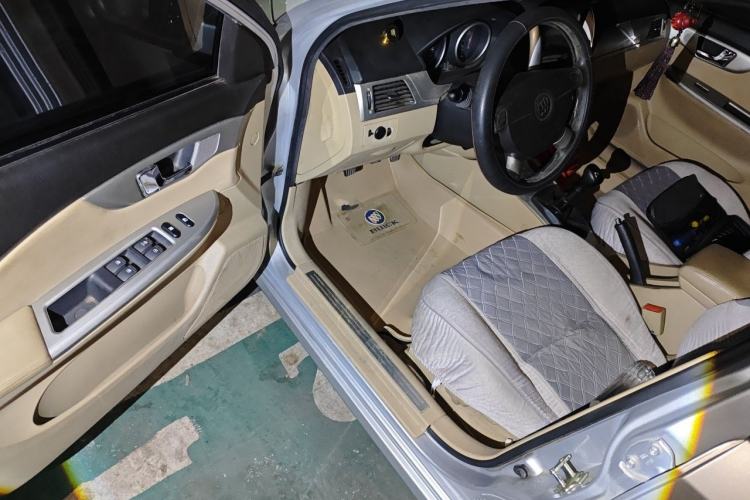 Used Buick Excelle 2011 1.6 LX-MT Driver Seat