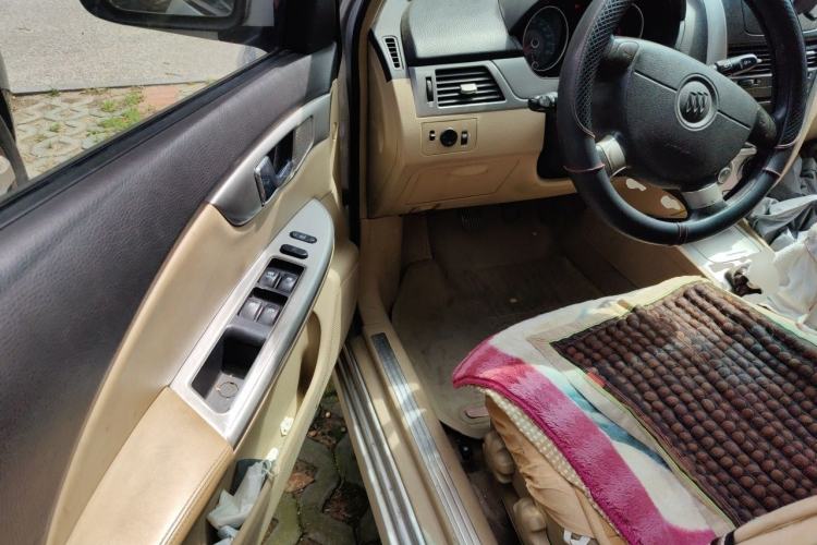 Used Buick Excelle 2011 1.6 LX-MT Driver Seat
