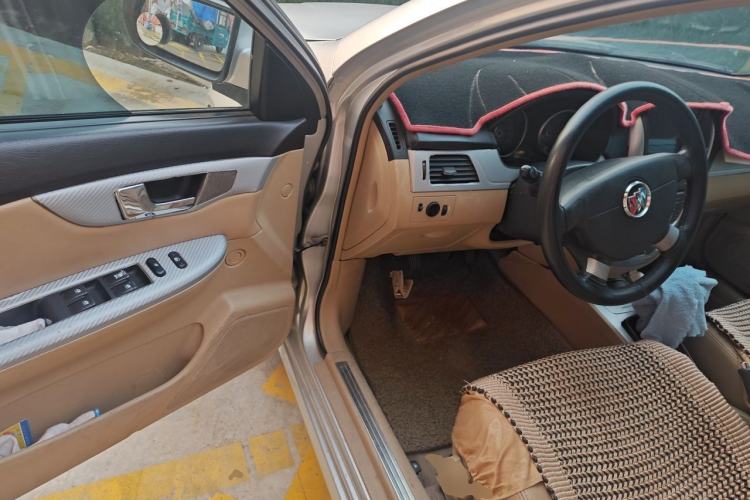 Used Buick Excelle 2011 1.6 LX-MT Driver Seat