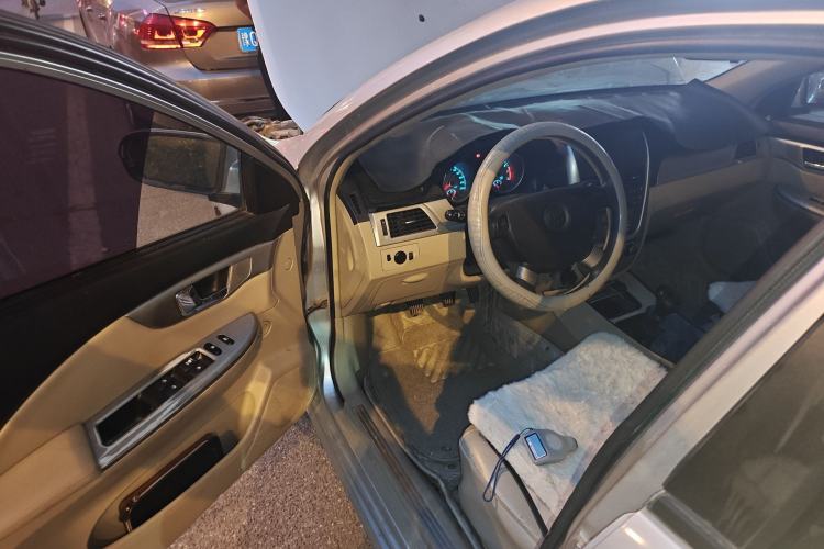 Used Buick Excelle 2011 1.6 LX-MT Driver Seat