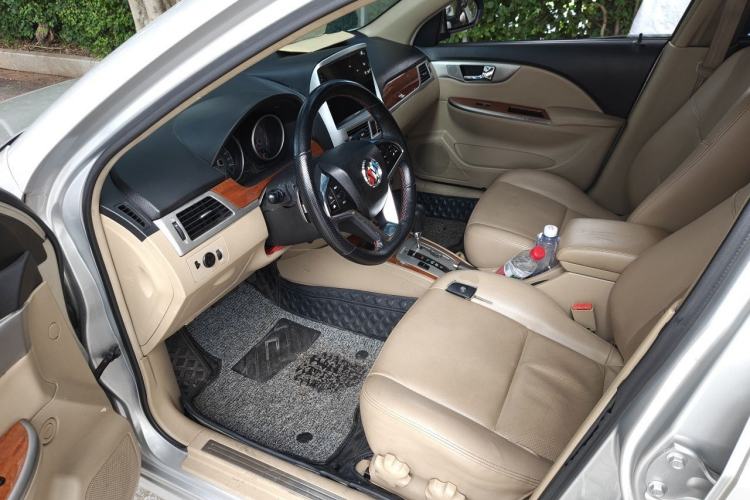Used Buick Excelle 2011 1.6 LE-AT Driver Seat