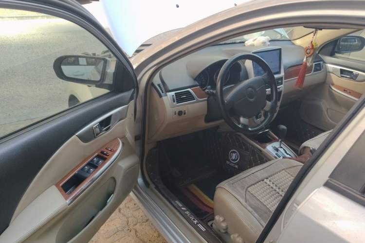 Used Buick Excelle 2011 1.6 LE-AT Driver Seat