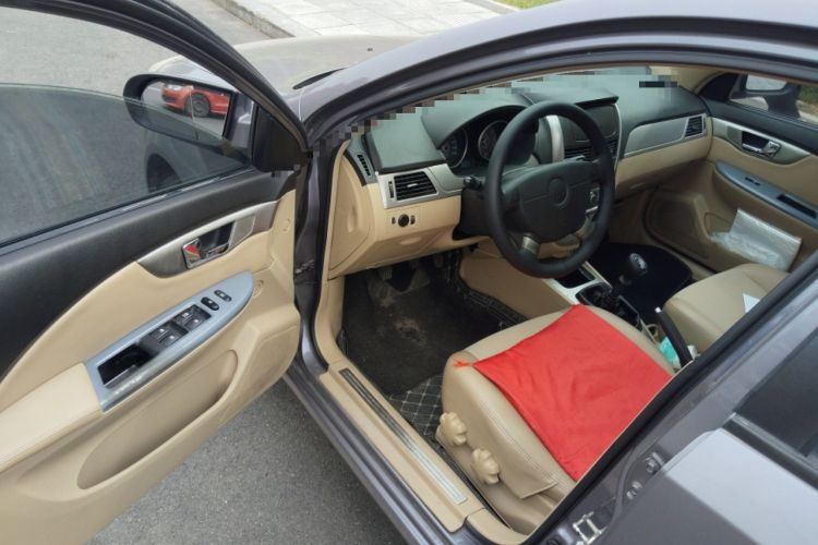 Used Buick Excelle 2011 1.6 LX-MT Driver Seat
