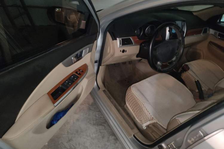 Used Buick Excelle 2011 1.6 LE-MT Driver Seat
