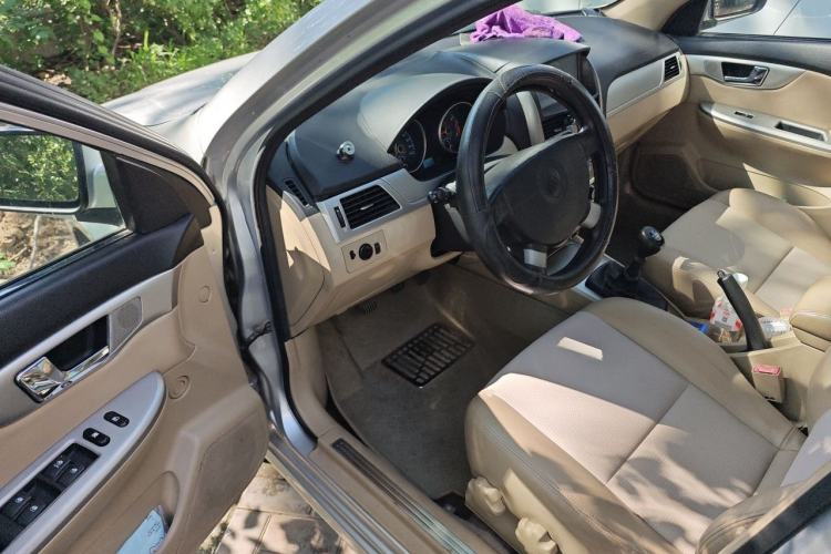 Used Buick Excelle 2011 1.6 LX-MT Driver Seat