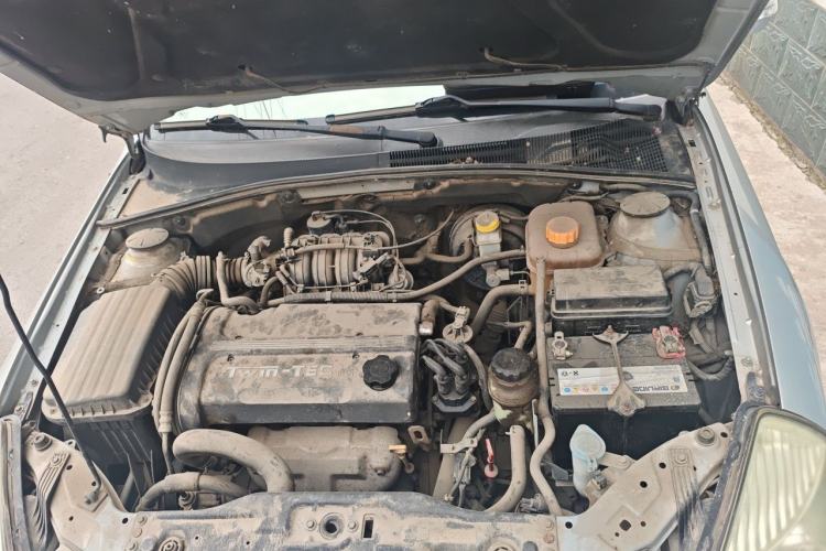 Used Buick Excelle 2011 1.6LX-AT Engine Bay