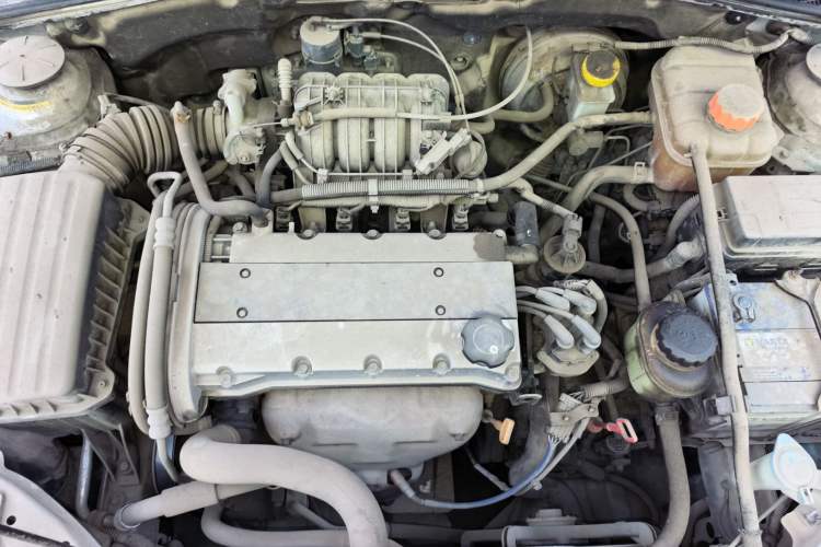 Used Buick Excelle 2011 1.6LX-AT Engine Bay
