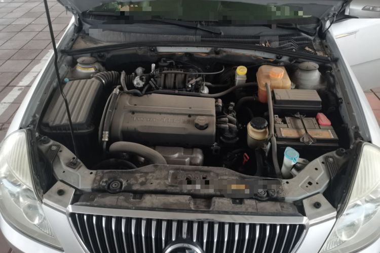 Used Buick Excelle 2011 1.6 LE-AT Engine Bay