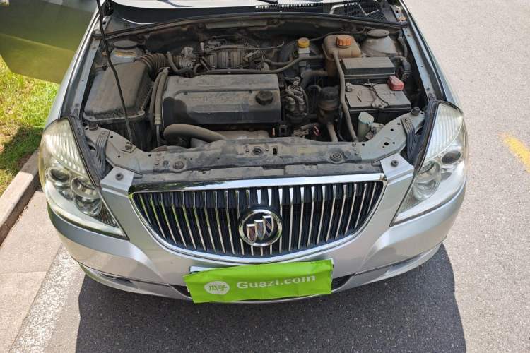 Used Buick Excelle 2011 1.6LX-AT Engine Bay