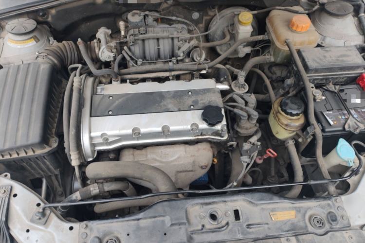 Used Buick Excelle 2011 1.6LX-AT Engine Bay