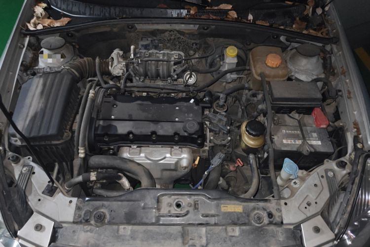 Used Buick Excelle 2011 1.6LX-AT Engine Bay