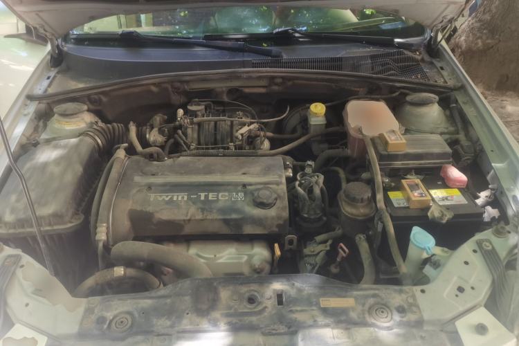Used Buick Excelle 2011 1.6LX-AT Engine Bay
