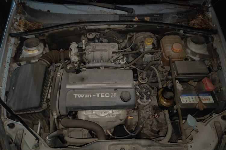 Used Buick Excelle 2011 1.6LX-AT Engine Bay