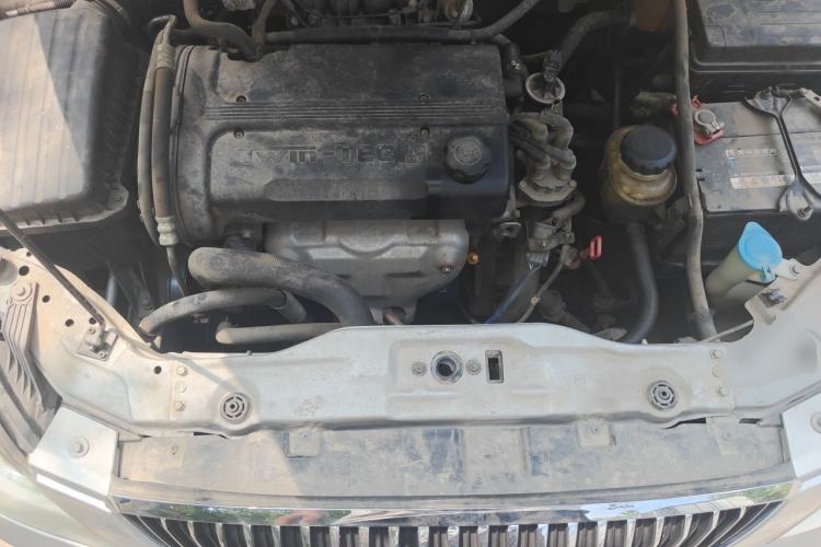 Used Buick Excelle 2011 1.6LX-AT Engine Bay