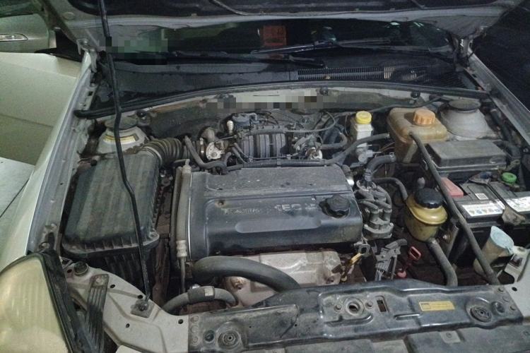 Used Buick Excelle 2011 1.6LX-AT Engine Bay
