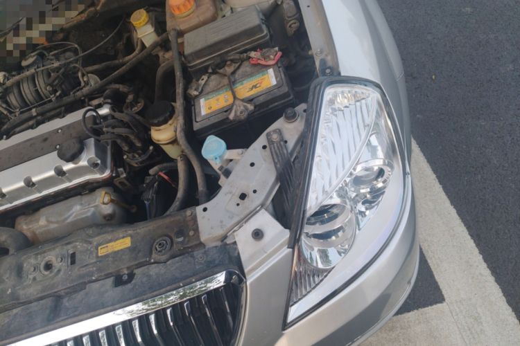 Used Buick Excelle 2011 1.6LX-AT Engine Bay Left