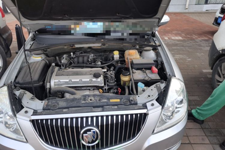 Used Buick Excelle 2011 1.6 LE-AT Engine Bay Left