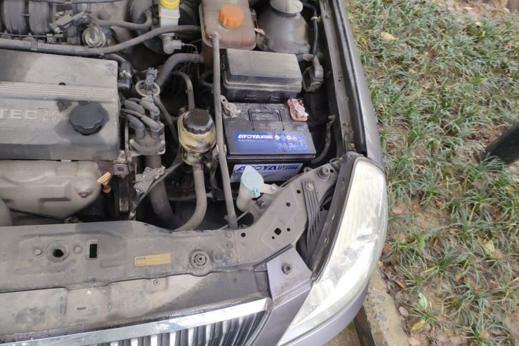 Used Buick Excelle 2011 1.6 LE-MT Engine Bay Left