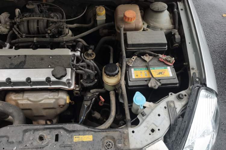 Used Buick Excelle 2011 1.6LX-AT Engine Bay Left