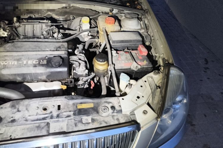 Used Buick Excelle 2011 1.6LX-AT Engine Bay Left
