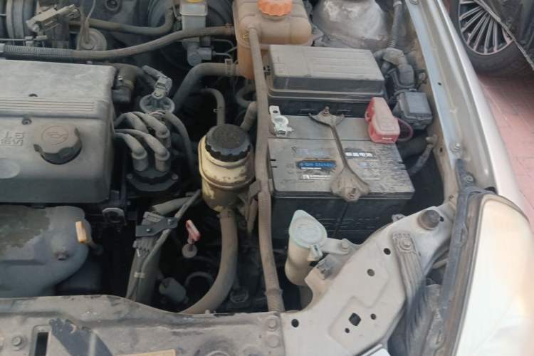 Used Buick Excelle 2011 1.6 LE-AT Engine Bay Left