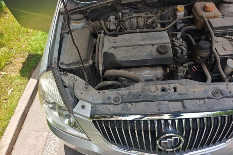 Used Buick Excelle 2011 1.6LX-AT Engine Bay Right