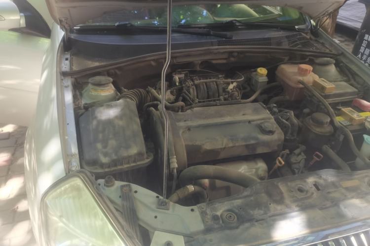 Used Buick Excelle 2011 1.6LX-AT Engine Bay Right