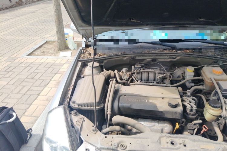 Used Buick Excelle 2011 1.6LX-AT Engine Bay Right