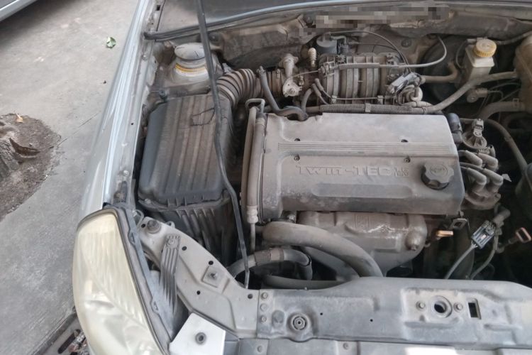Used Buick Excelle 2011 1.6LX-AT Engine Bay Right